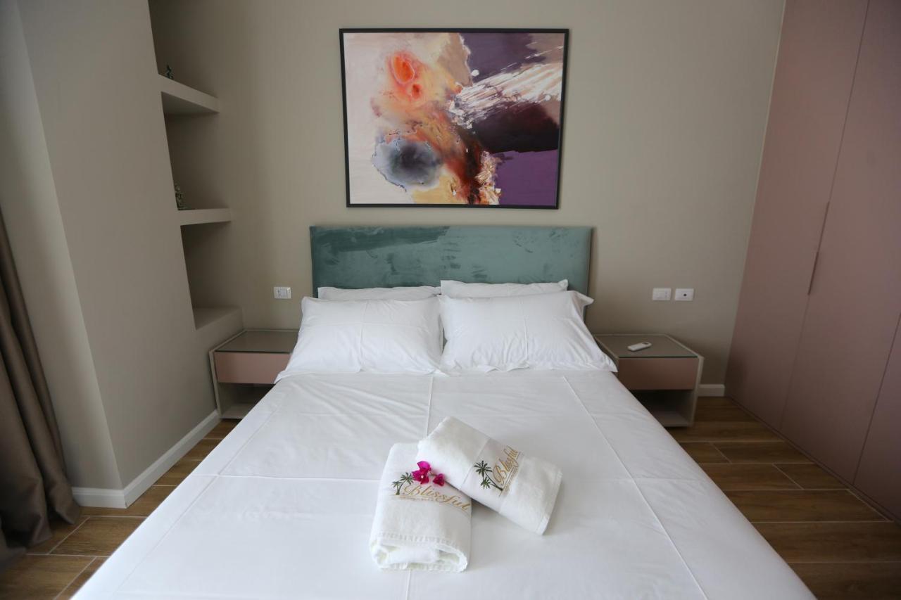 סרנדה Blissful Apartments מראה חיצוני תמונה