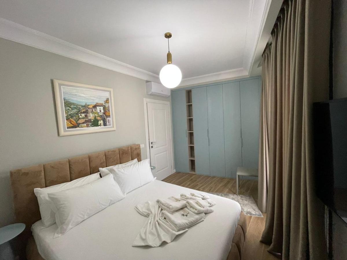 סרנדה Blissful Apartments מראה חיצוני תמונה