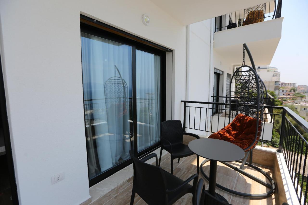 סרנדה Blissful Apartments מראה חיצוני תמונה