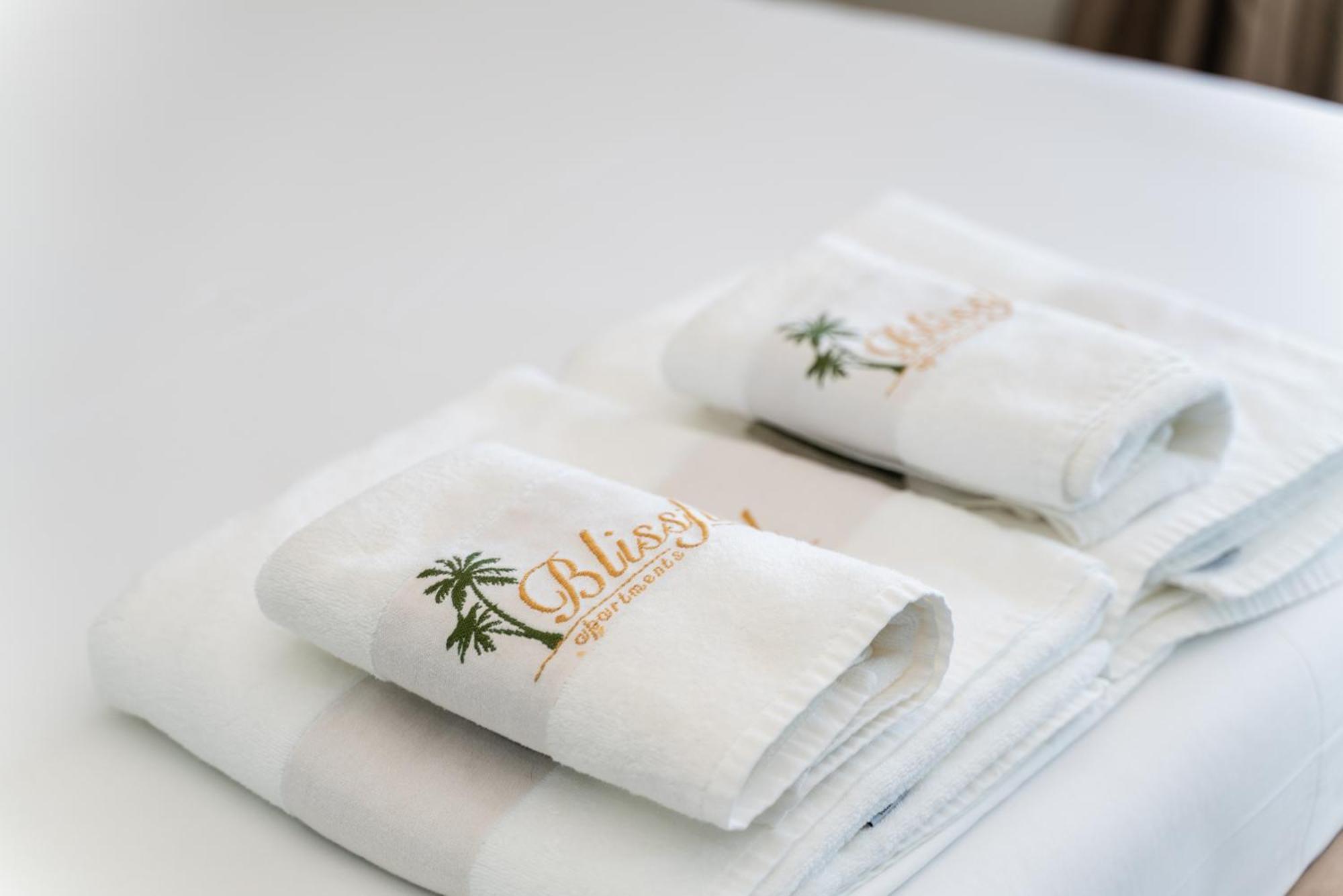 סרנדה Blissful Apartments מראה חיצוני תמונה